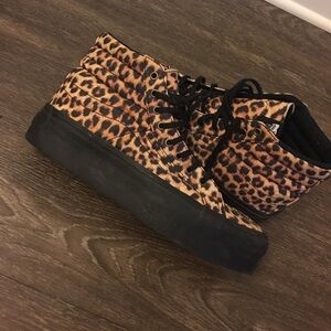 Vans hi top platform cheetah print